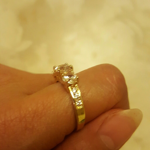 #39 18k gold plated Cubic Zirconia #7 - Picture 4 of 4