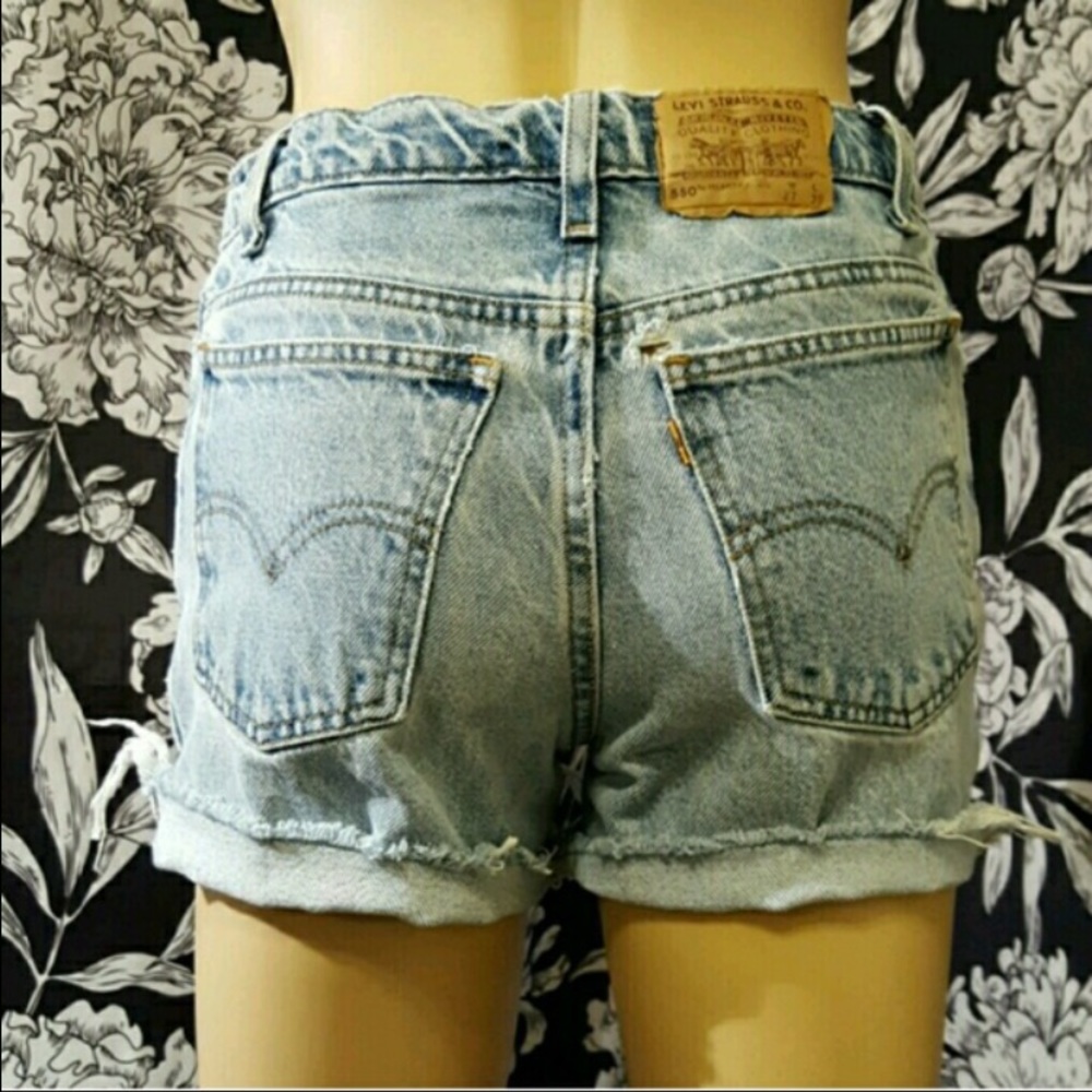 Levi vintage jean shorts
