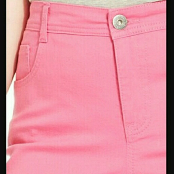 NWT STYLE&CO. PLUS SIZE JEANS - Picture 4 of 4