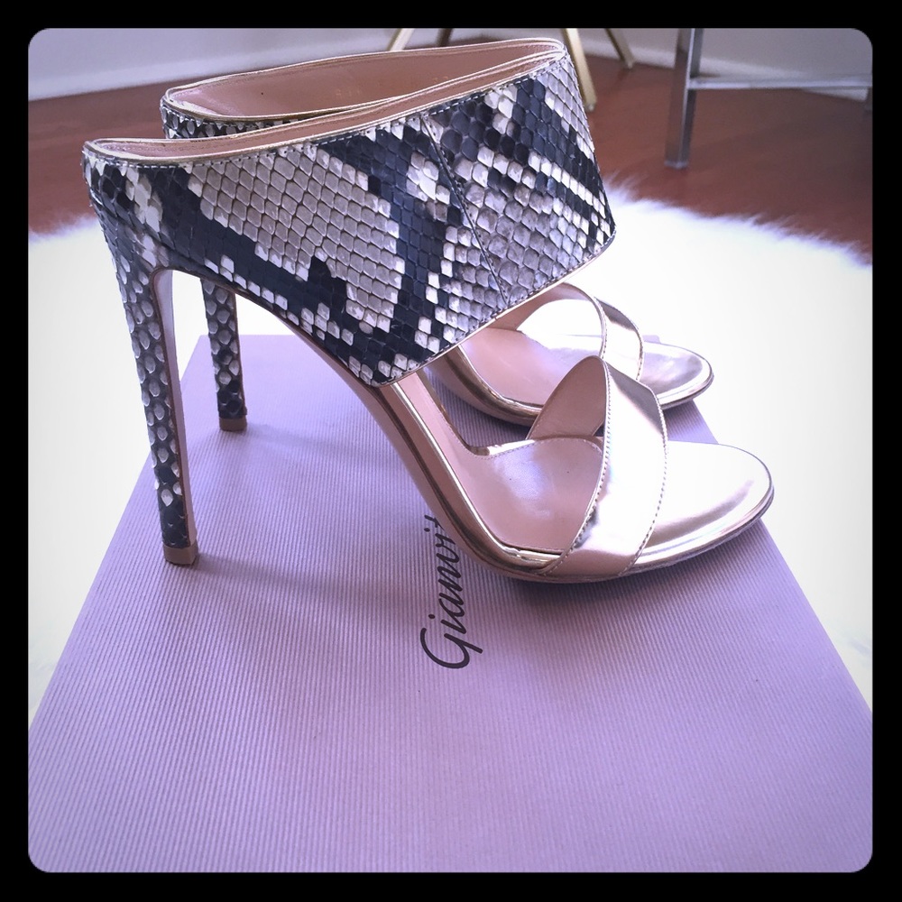 Gianvito Rossi Heels