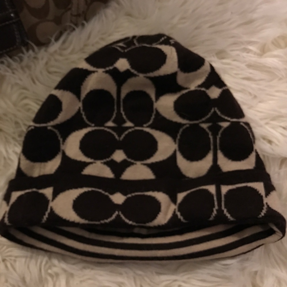Signature Coach Hat - Reversible w/ Stripes