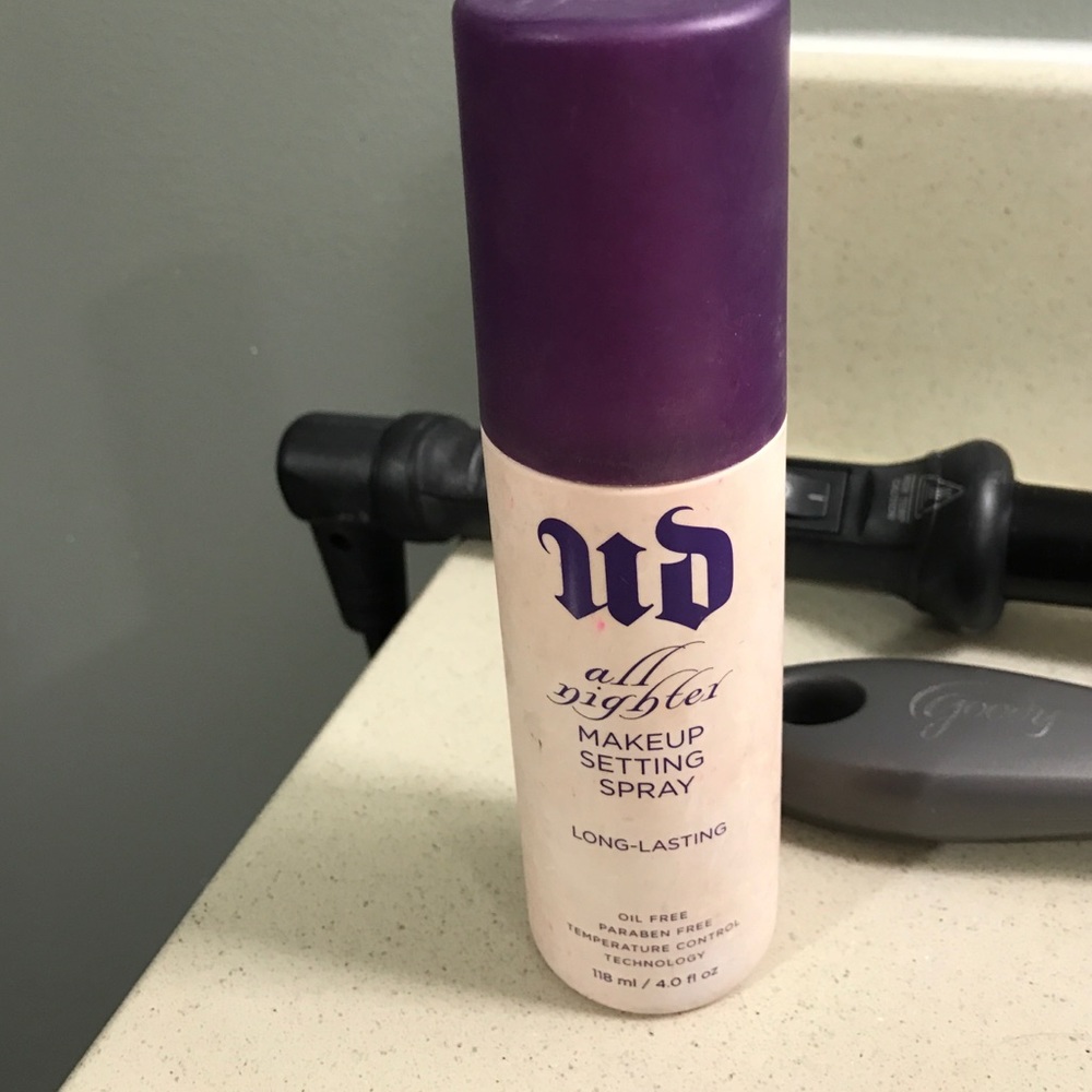Urban decay all nighter setting spray