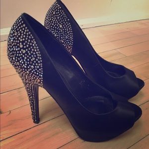 Steve Madden Black Open-Toe Heels
