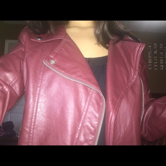Leather jacket - Picture 2 of 2