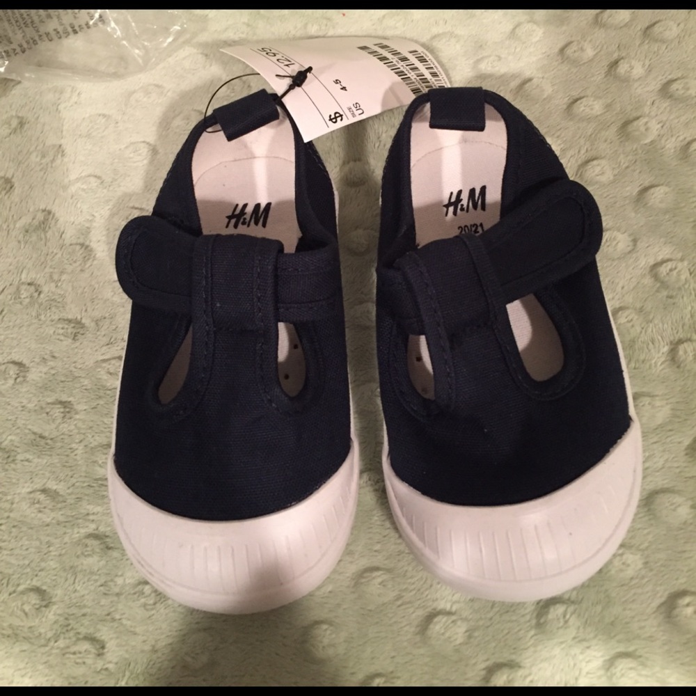 New with tags H&M toddler shoes with rubber soles