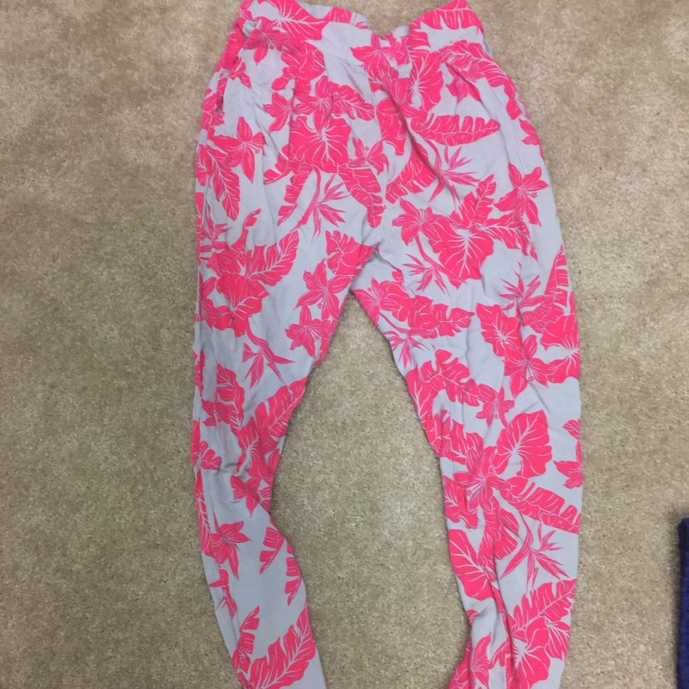 Floral "parachute" pants!