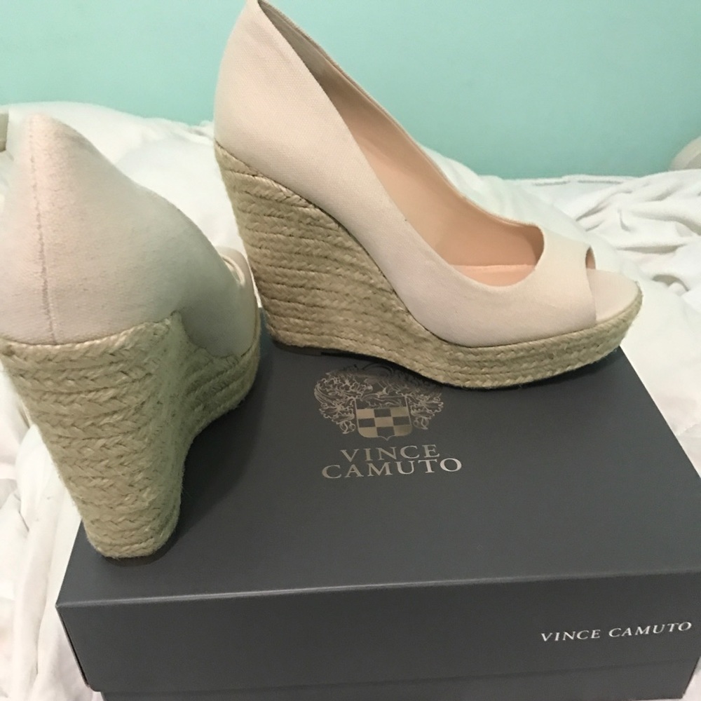 Vince camuto wedges