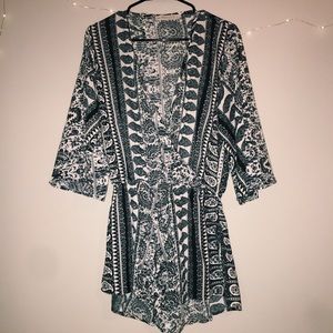 Aquamar | Patterned Bell-Sleeve Romper