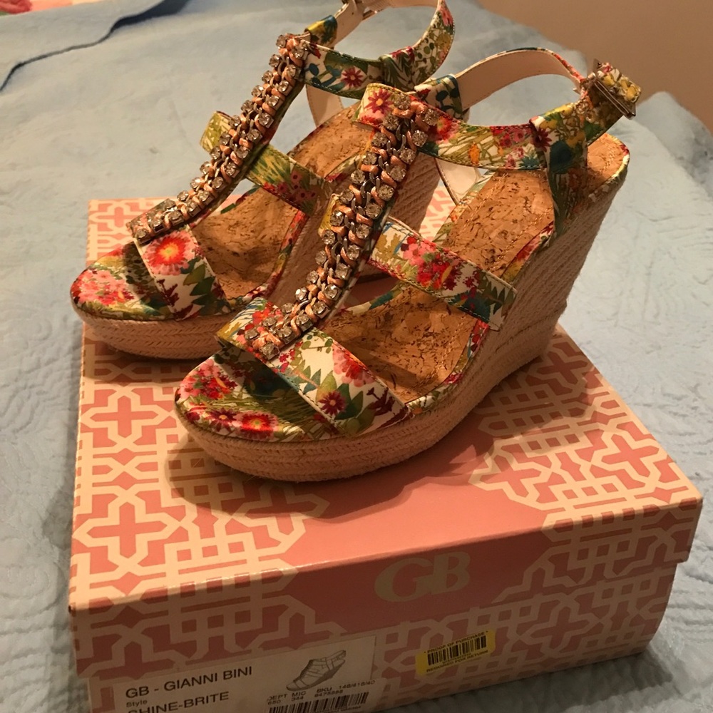 Woman's shoes