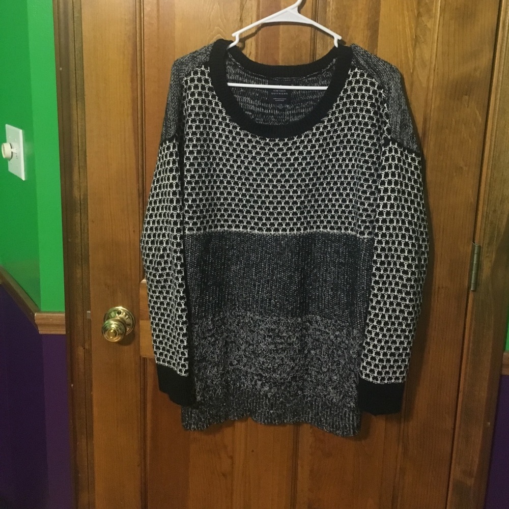 American eagle vintage boyfriend sweater black