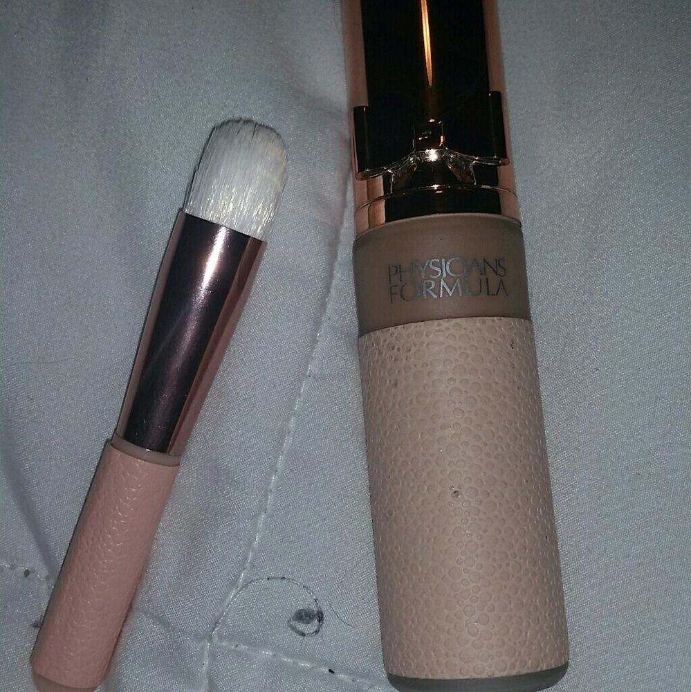 Physician's Formula Touch Of Glow Foundation Light