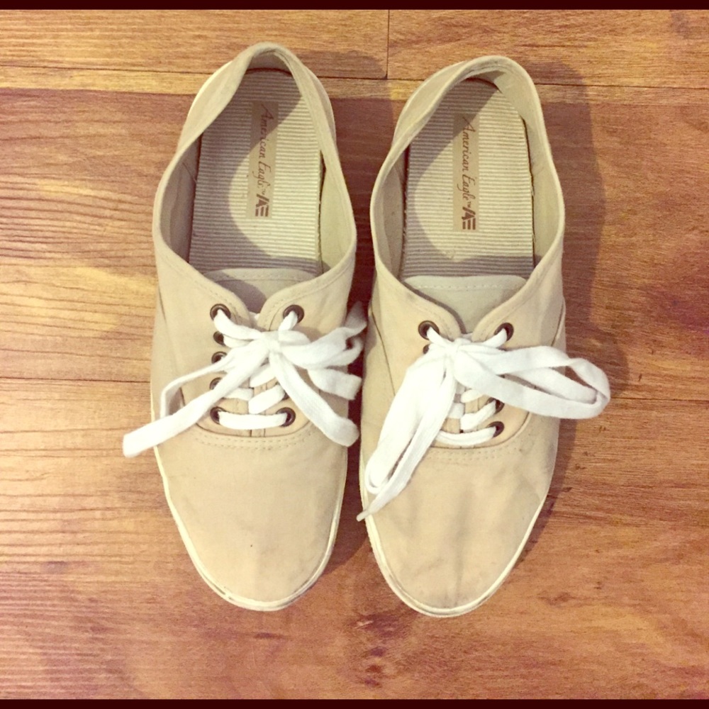 American Eagle Tan Sneakers
