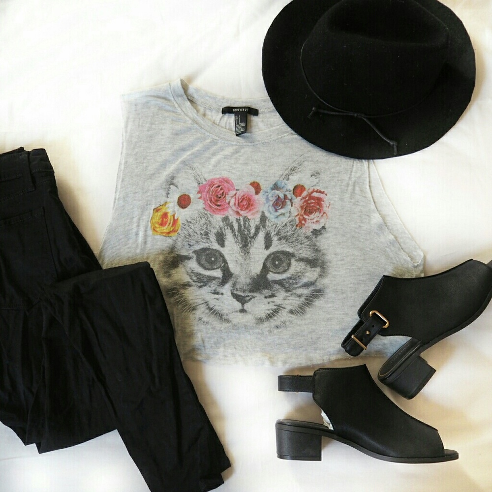 F21 Cropped Kitty Cat Muscle Tee