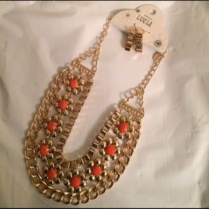 Lucia Necklace Set