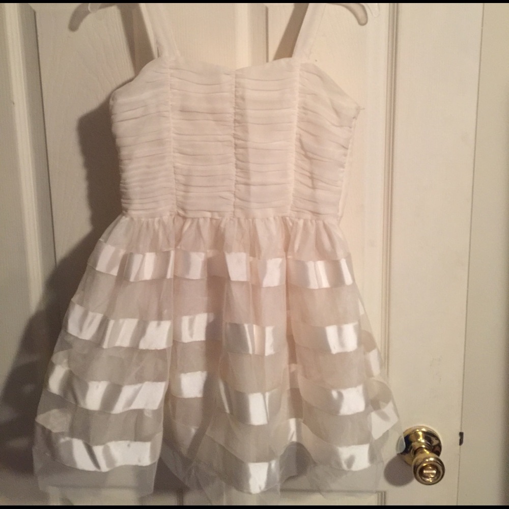 Girls party dress