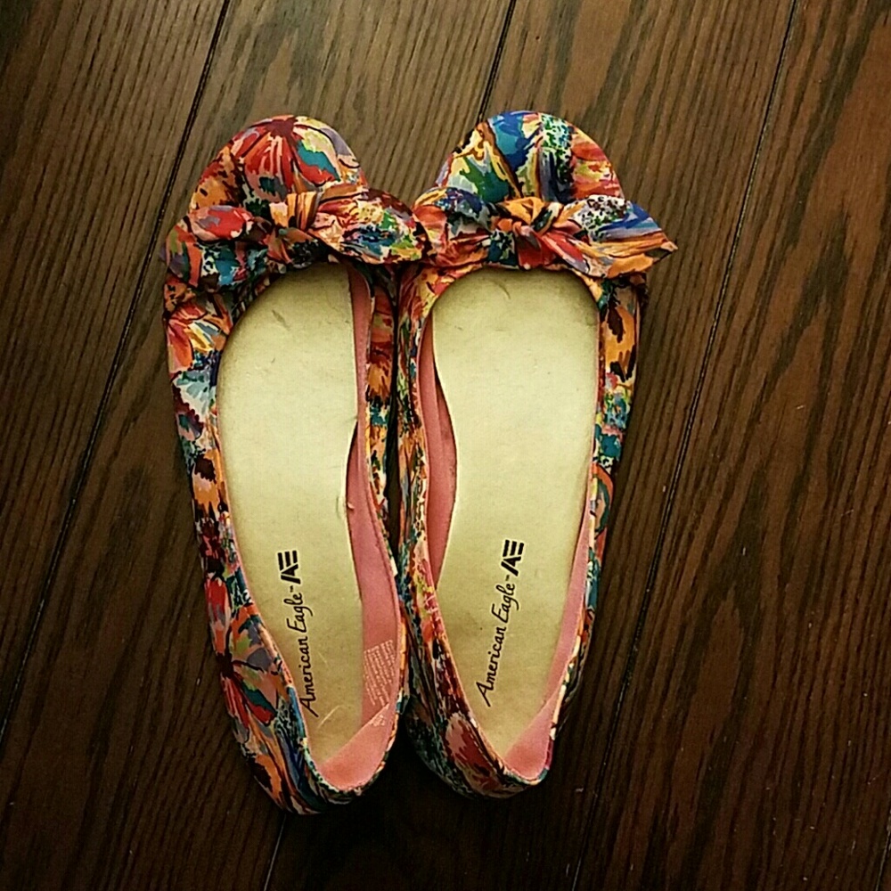 Colorful Worn flats