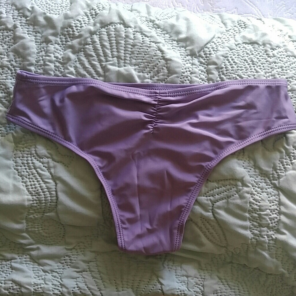 Off shoulder purple swimsuit bikini ruffle set - Picture 4 of 4