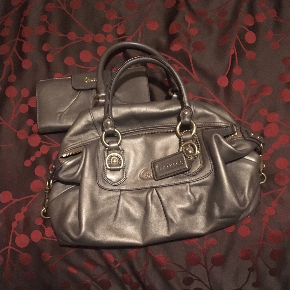 Purse and wallet