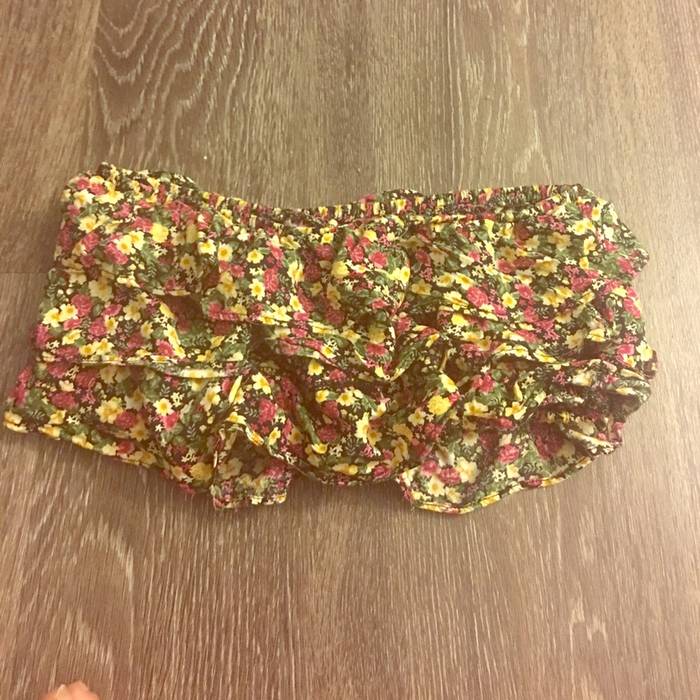 Cute floral strapless top (medium) 🌷