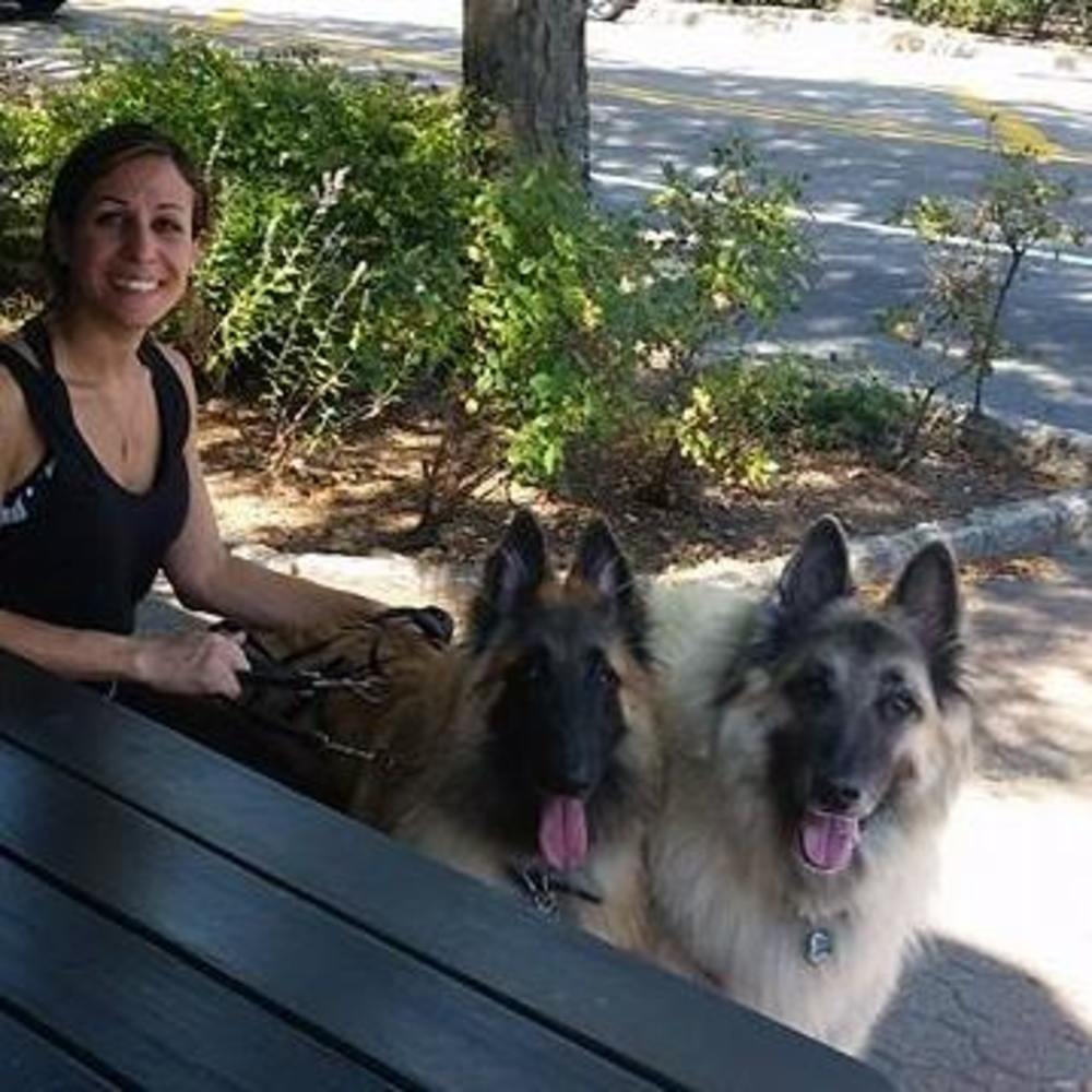 Meet your Posher, Elizabeth