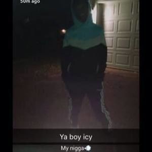 Meet your Posher, Omaria