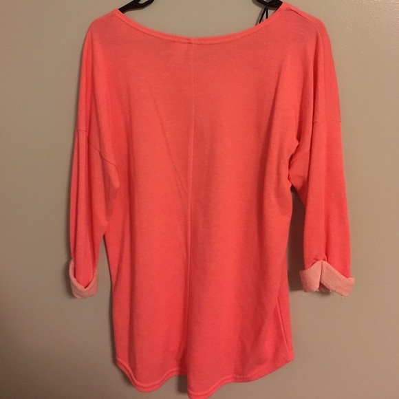 Coral shirt - Picture 3 of 3