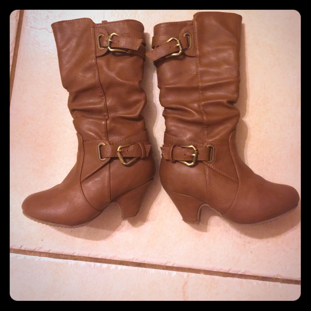 Brown girls boots