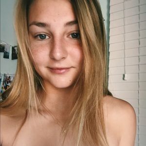 Meet your Posher, Jaye