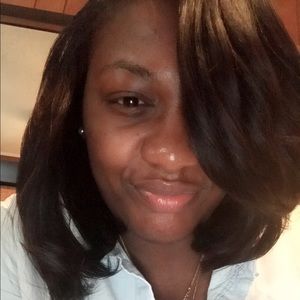 Meet your Posher, Candyce