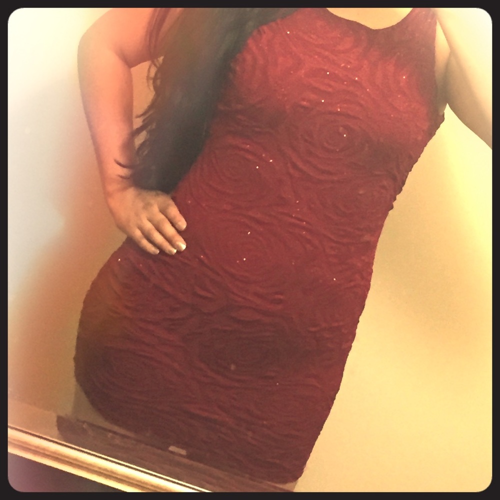 Dress - Picture 4 of 5