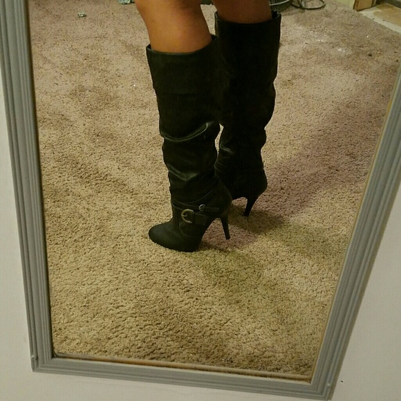 High heel knee high boots - Picture 1 of 3