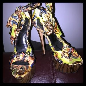 Scene by Gwen Stefani Pump Shoe