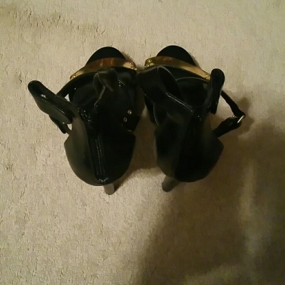 Ladies shoes - Picture 3 of 4