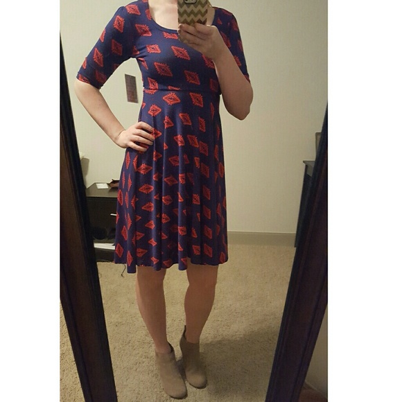 LuLaRoe Dresses & Skirts - Lularoe Nicole Dress