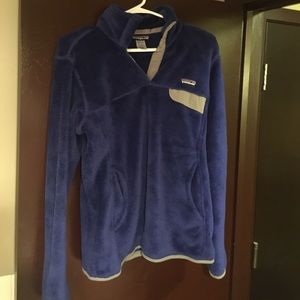 Blue Patagonia pullover fleece