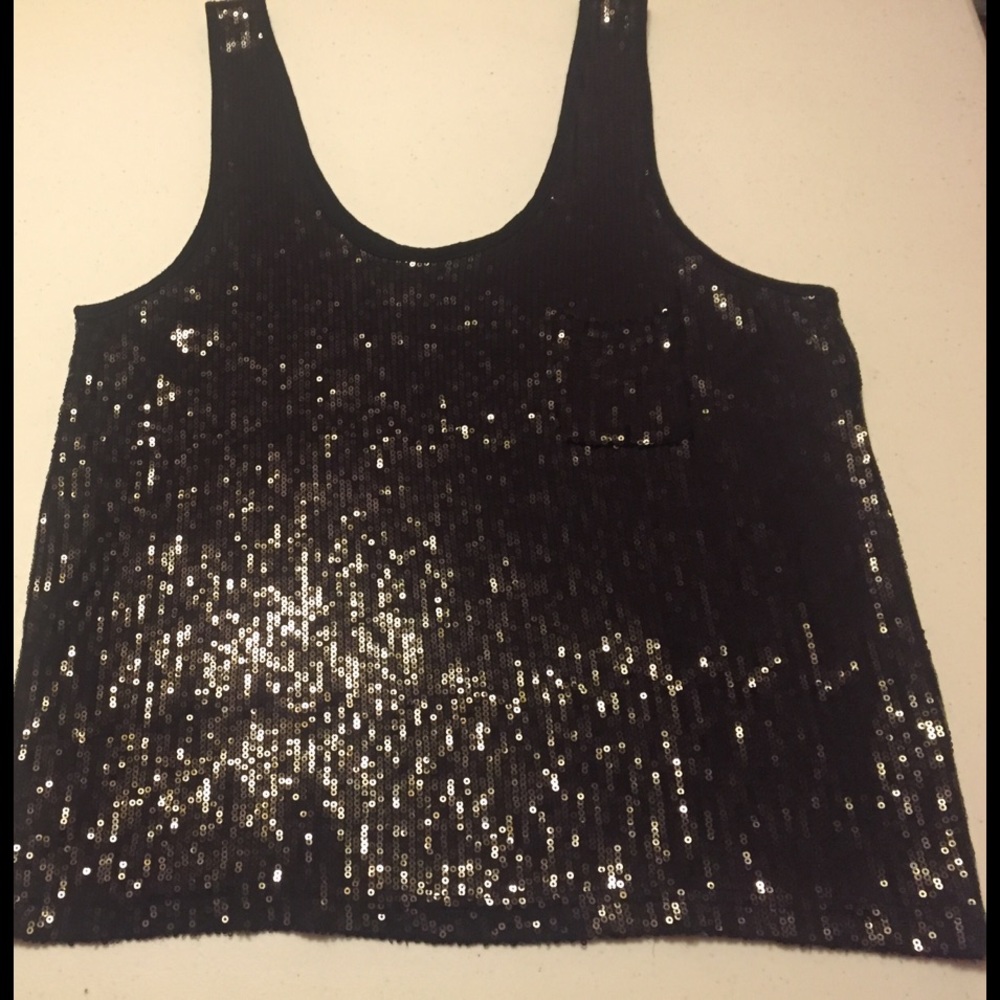 Sleeveless Sequin top