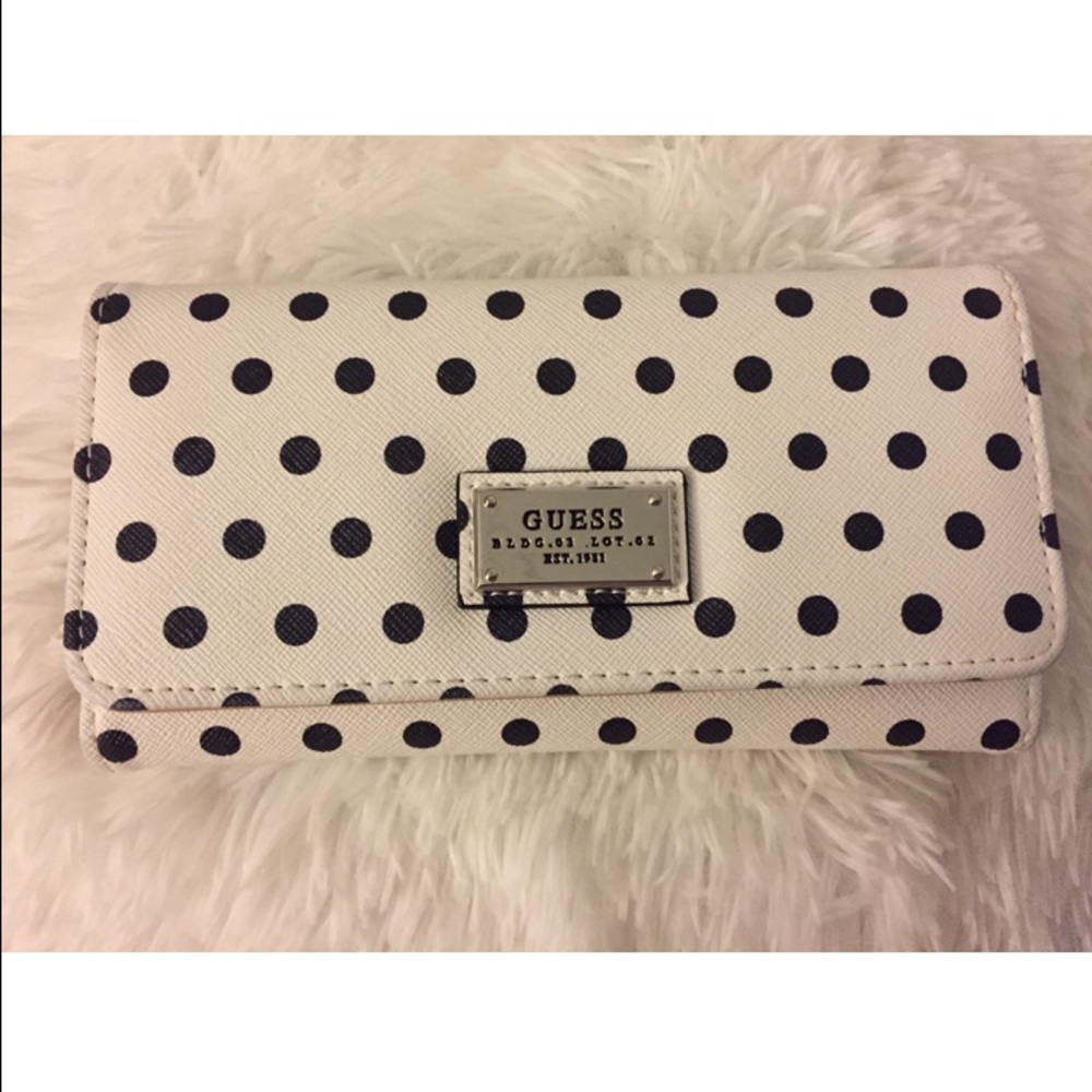 Guess wallet