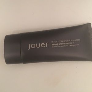 jouer matte moisture tint