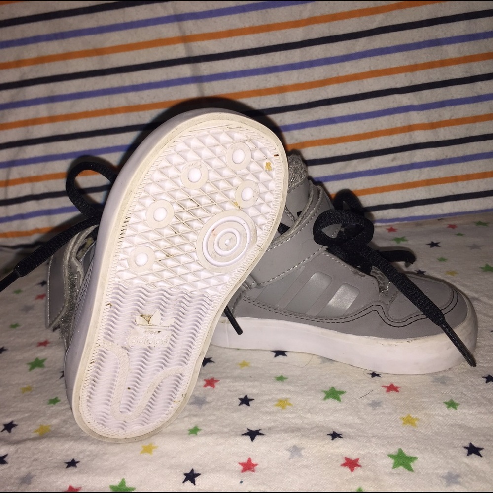 Gray Adidas - Picture 6 of 7