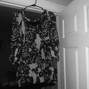 Mid sleeve top