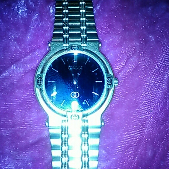 Gucci Watch - Picture 5 of 6