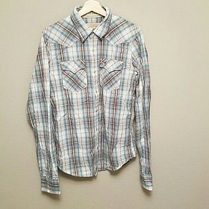 Long sleeves snap up