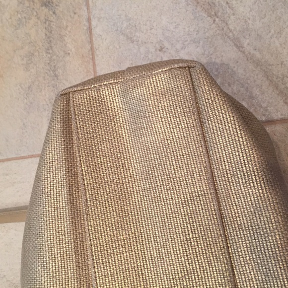 🎉SOLD 🎉Michael Kors tote - Picture 5 of 6