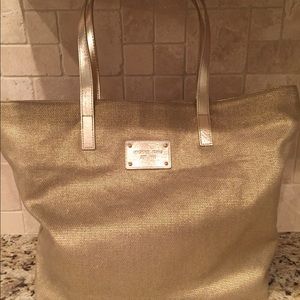 🎉SOLD 🎉Michael Kors tote