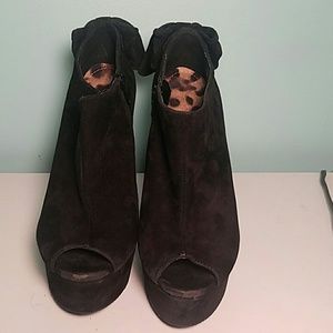 Jessica Simpson black suede heels