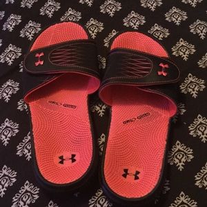 Under armour slides