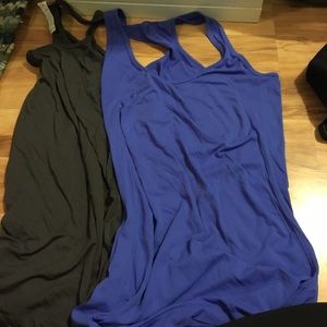 2 athletic tank tops