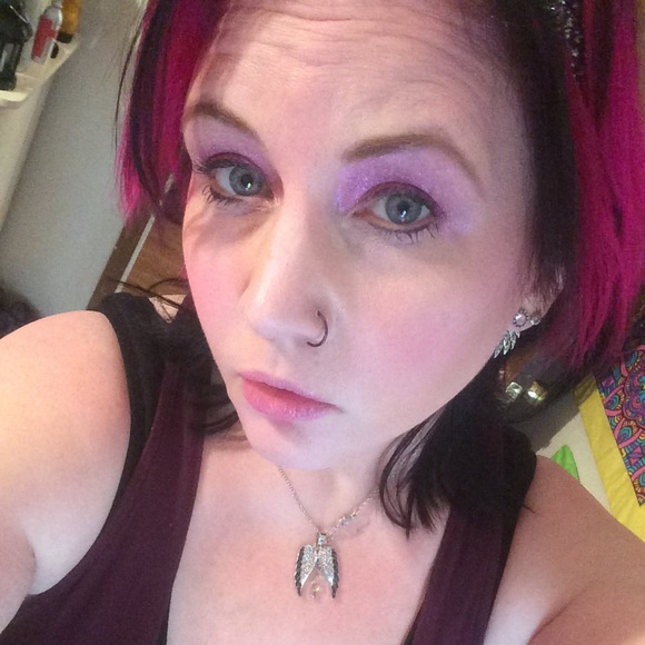 ❗️FINAL PRICE❗️ Black Angel Wing Earrings - Picture 4 of 4