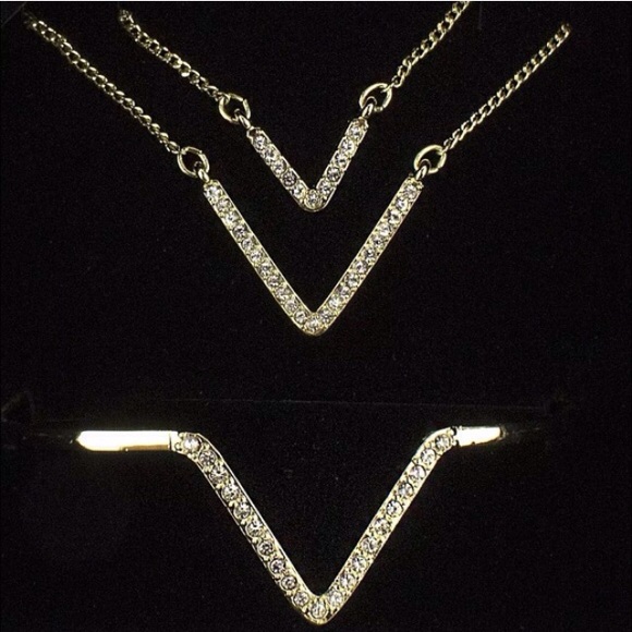 VS 3 pc necklace & bracelet gift set - Picture 2 of 4