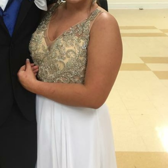 Prom dress - Picture 3 of 5